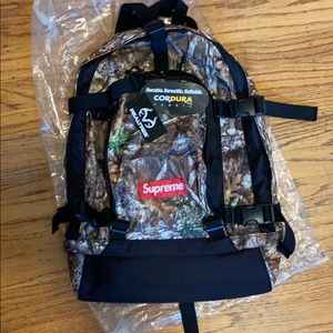 Supreme Real Tree Camo Backpack FW19 Deadstock